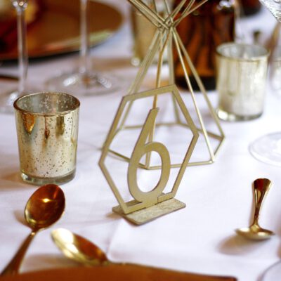 Tischnummer Holz gold “Hexagon” “6”