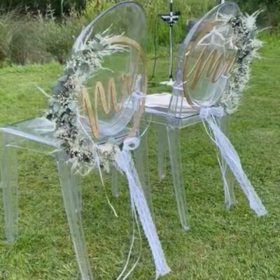 2er Set Anhänger Brautstühle Mr & Mrs gold